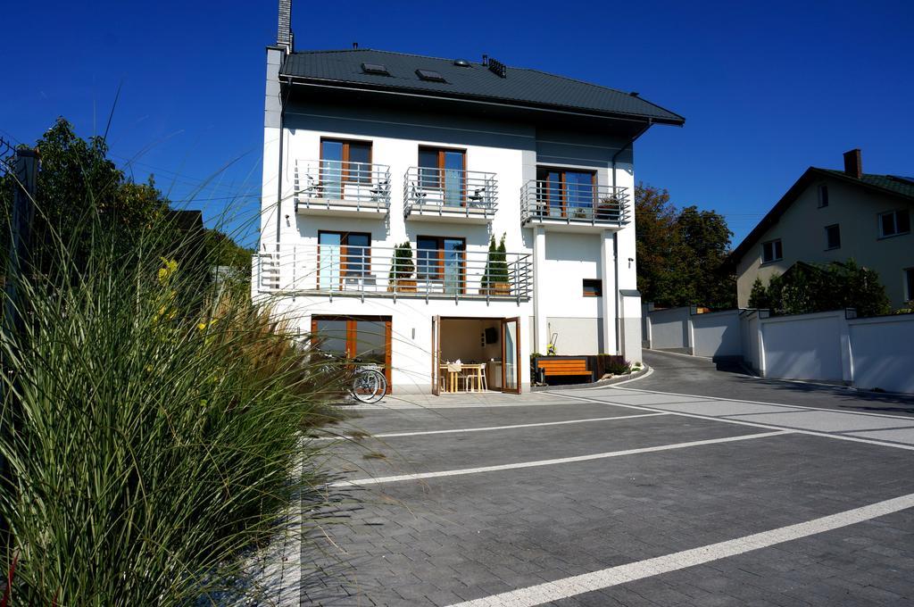 Villa Modlin Airport Nowy Dwor Mazowiecki Exterior photo